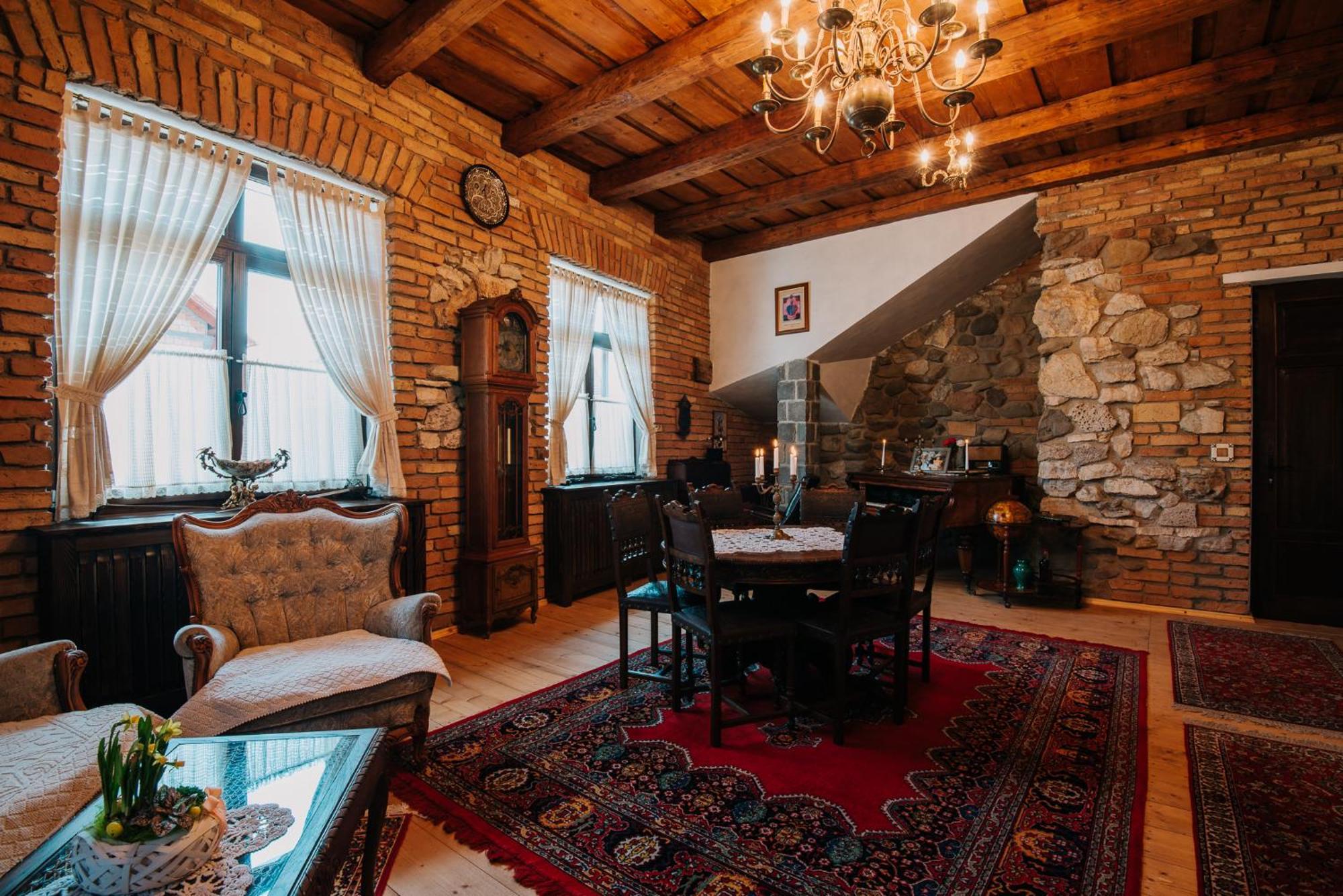 Molnos Kuria Pension Corund  Εξωτερικό φωτογραφία